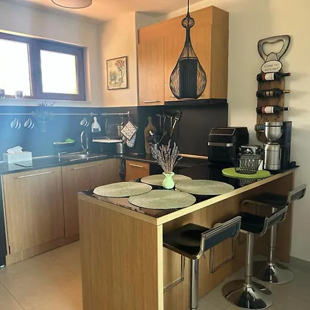 Apartmán Paradise Bay D8 *
