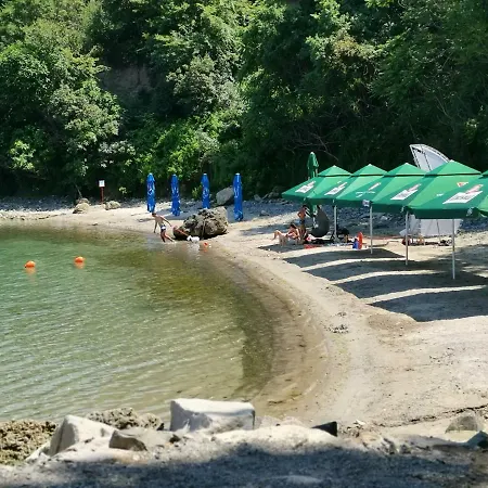Paradise Bay D8 Апартаменты *