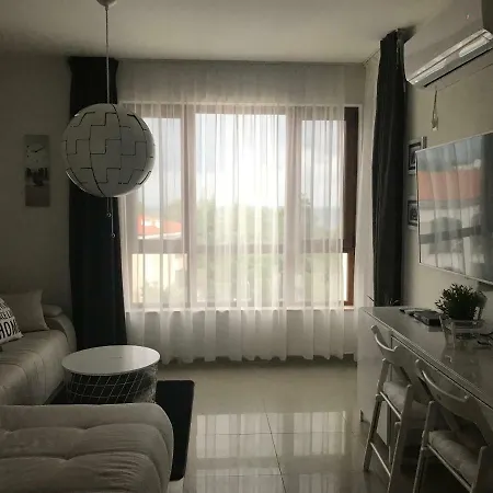 Paradise Bay D8 Апартаменты Созополь