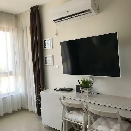 Апартаменты Paradise Bay D8 Созополь
