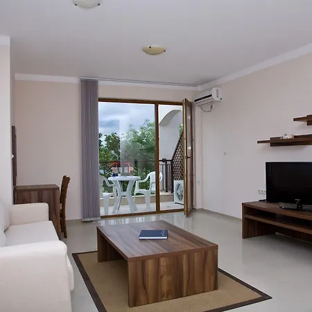 Apartment Paradise Bay D8