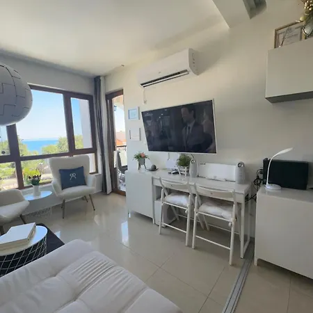 Paradise Bay D8 * Σωζόπολη