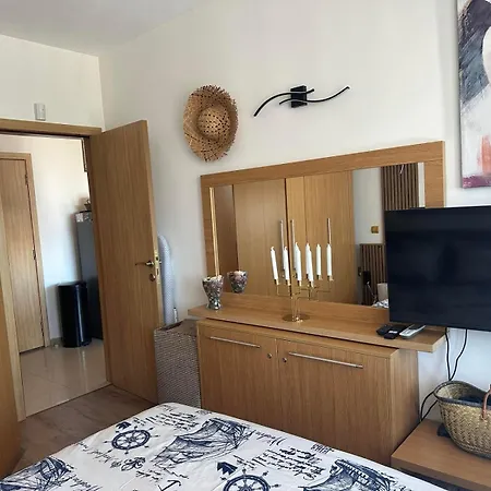 Διαμέρισμα Paradise Bay D8 *