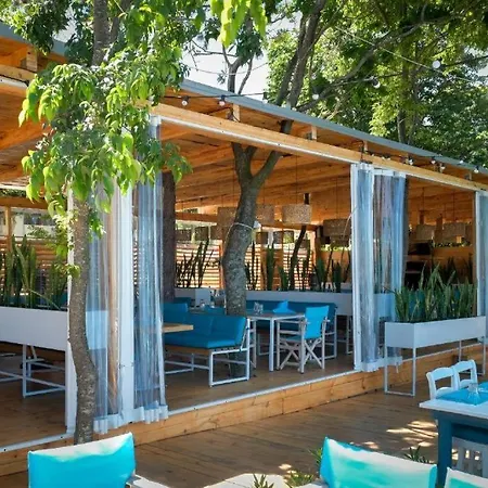 Paradise Bay D8 Apartament *