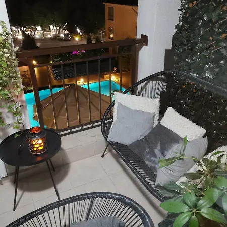 Apartment Paradise Bay D8 *