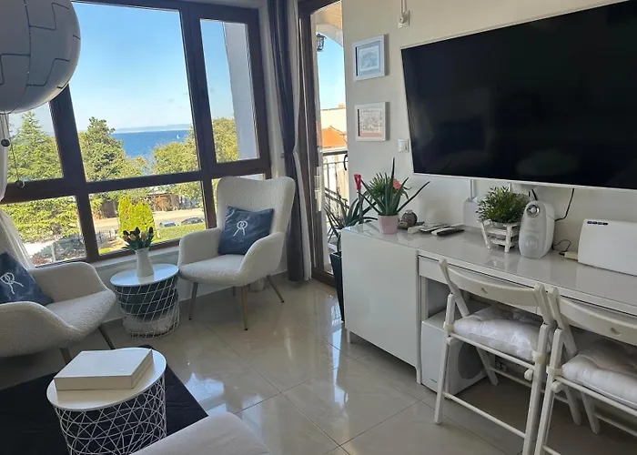 Paradise Bay D8 דירה *